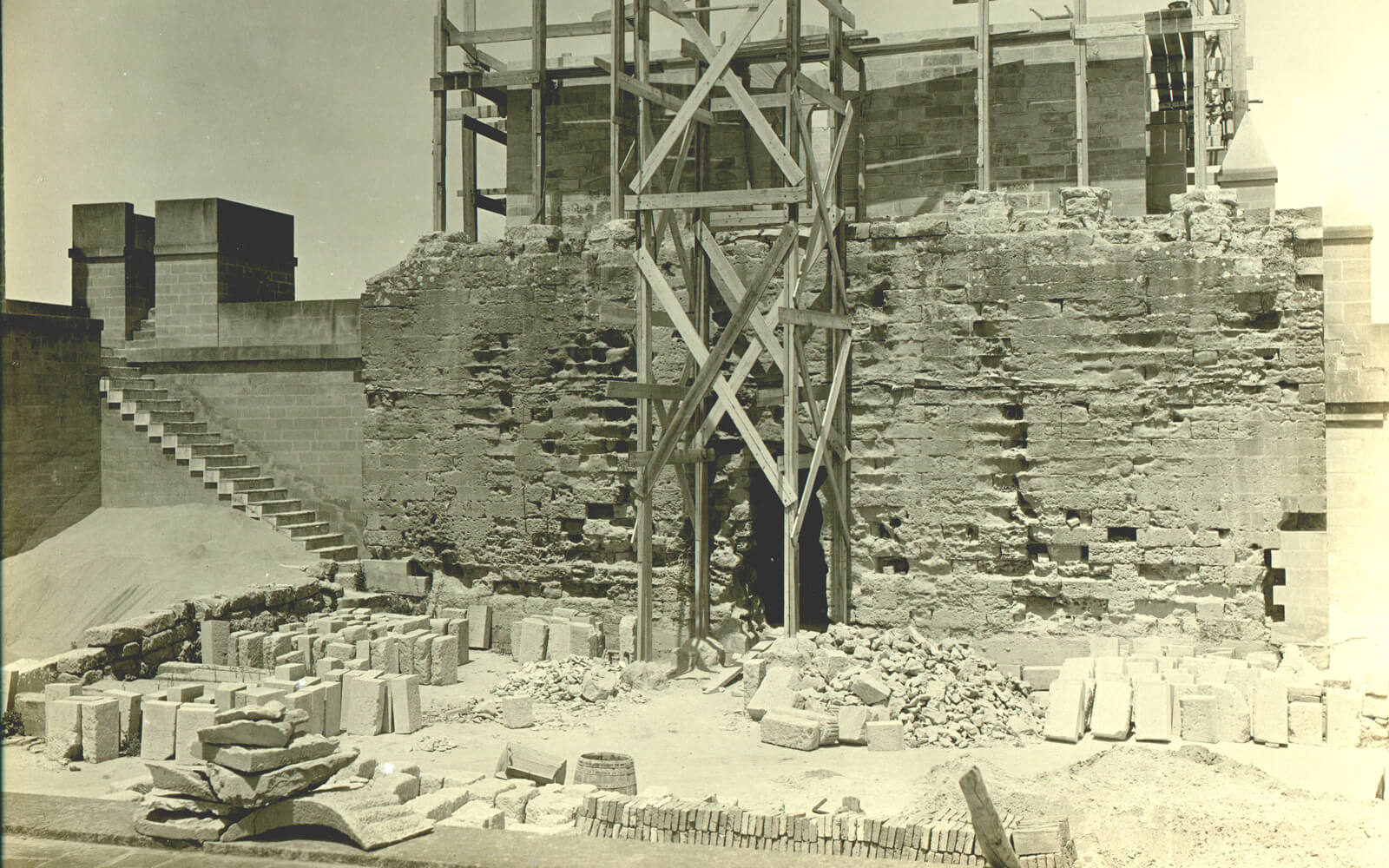 1916
